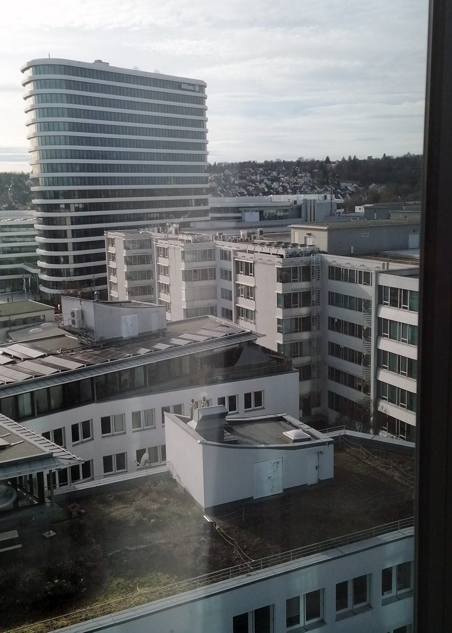Blick aus dem achten Stock des Colorado Towers auf das Umfeld in Stuttgart